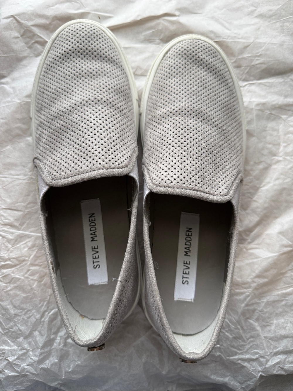 Steve Madden Zaraya Perforated Slip-On Sneakers Gray 6.5M